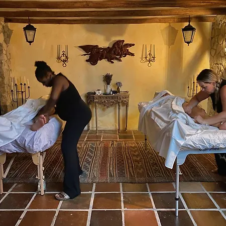 Alojamento de Acomodação e Pequeno-almoço Quinta Mourada 4*