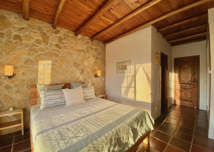 Alojamento de Acomodação e Pequeno-almoço Quinta Mourada São Bartolomeu