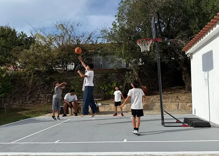 Alojamento de Acomodação e Pequeno-almoço Quinta Mourada 4*